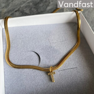 ANNEBRAUNER Snake Letter Necklace - T