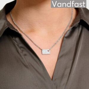 ANNEBRAUNER Love Necklace
